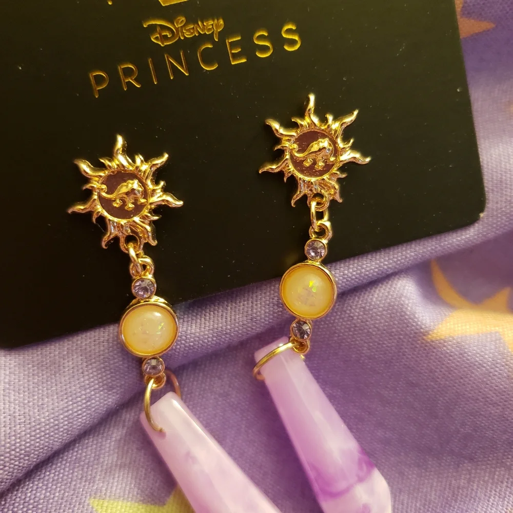 Disney Rapunzel Tangled earring set, NWT - Picture 2 of 2